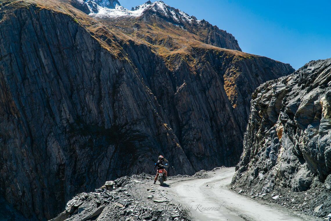 Trên con đường highway đi từ Leh tới Srinagar