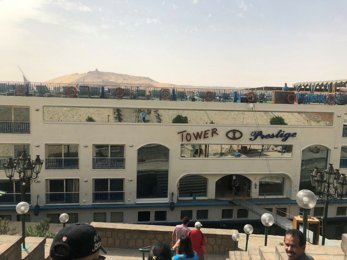 Tàu mình đi Ms Tower Prestige I