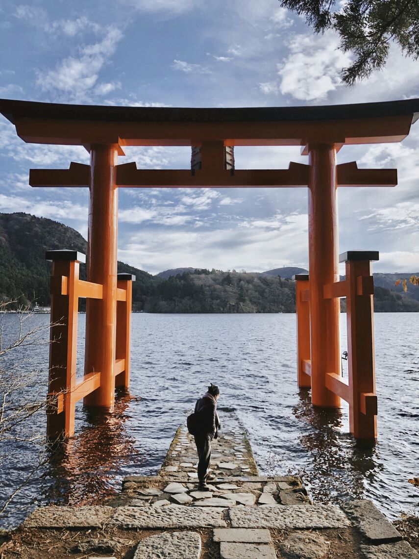 cổng Tori của thần xã Hakone- Hakone Jinja
