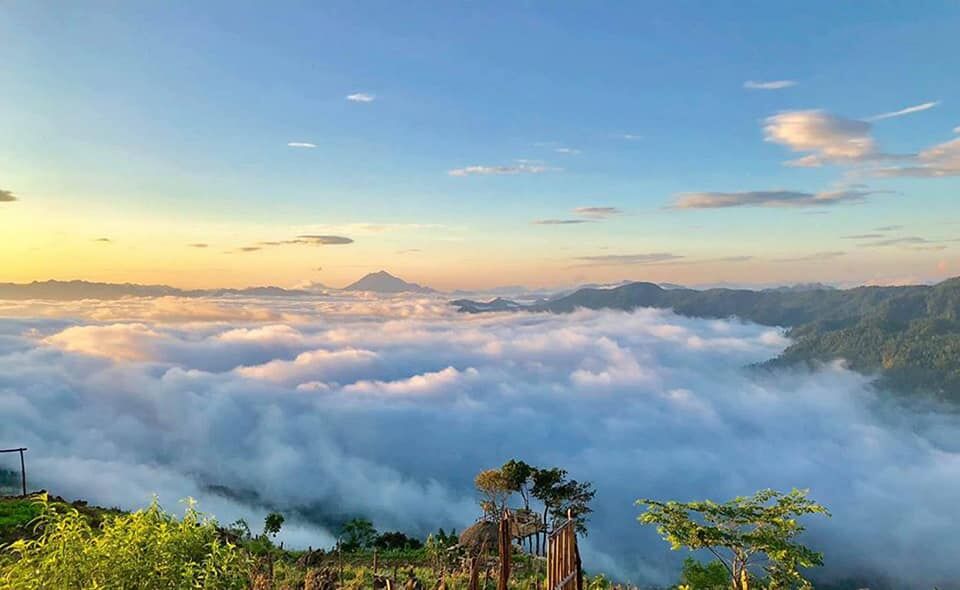 Săn mây hang Kia (Ảnh: FB Mai Chau Moment)