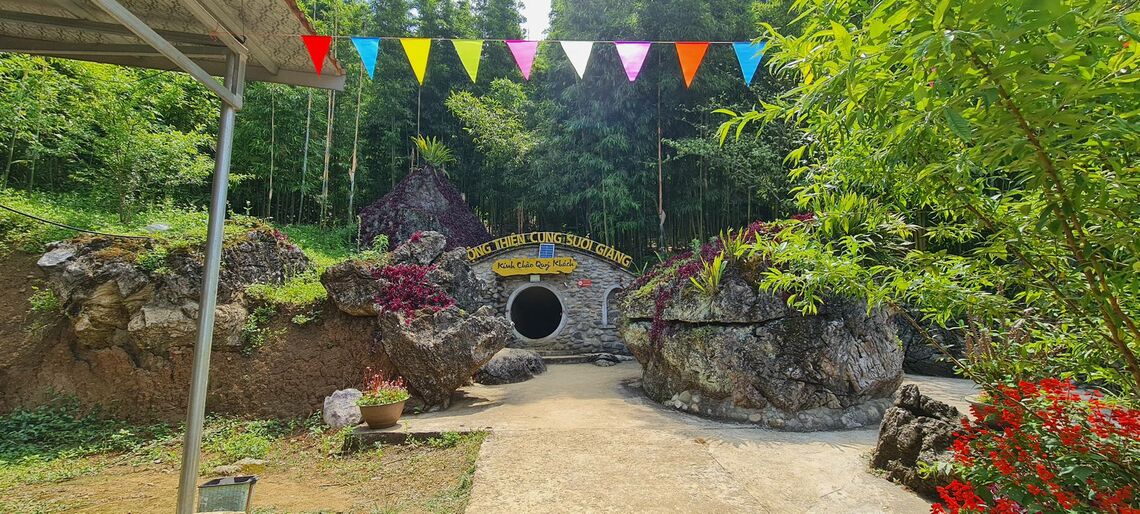 Động Thiên Cung Suối Giàng (Ảnh: fb. Binh Nguyen)