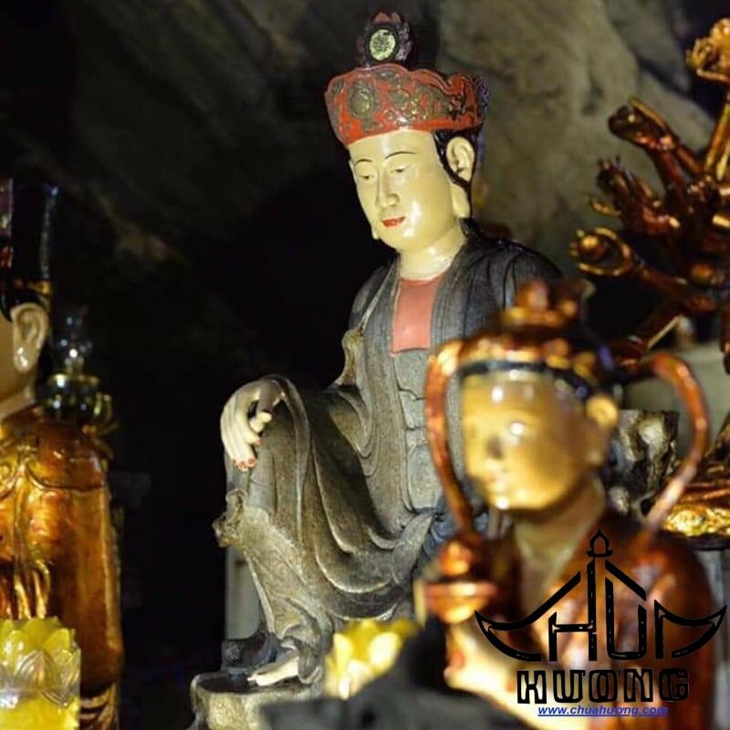 Tượng Quán Thế Âm Bồ Tát-FB. Chùa Hương