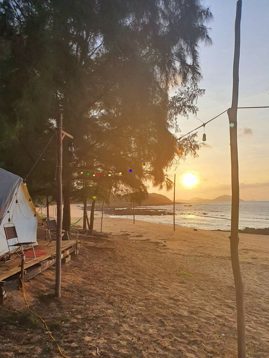 View nhìn ra biển tuyệt đẹp (Ảnh: fb. Cai Chien Camping Outdoor)