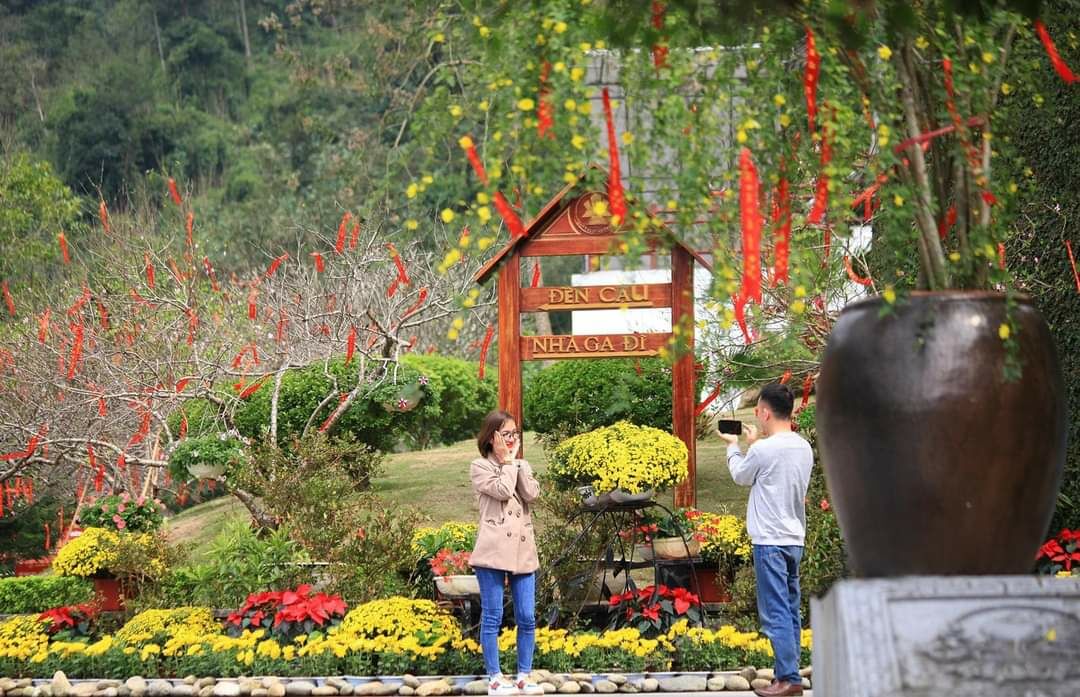 Fb.Đền Quốc Mẫu Tây Thiên