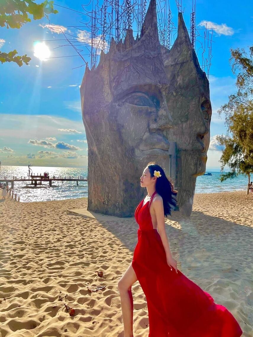 Sunset Sanoto - Ảnh: intagram @linhlan