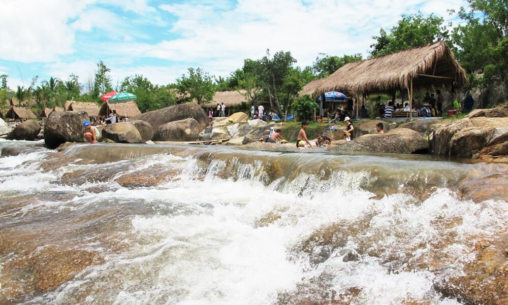 (Ảnh: fb. Waterland Suối Thạch Lâm)