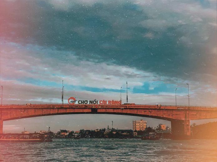 Ai về Cần Thơ xứ gạo trắng nước trong - Ảnh: Sưu tầm