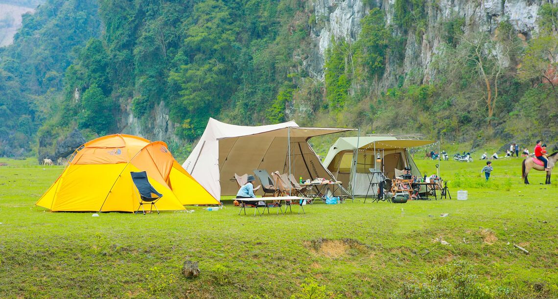 Một thảo nguyên xanh tựa Mông Cổ đang tọa lạc ngay tại Lạng Sơn với đa dạng sinh học, hang động, núi đá, thác nước. Ảnh: FB@thanhluan